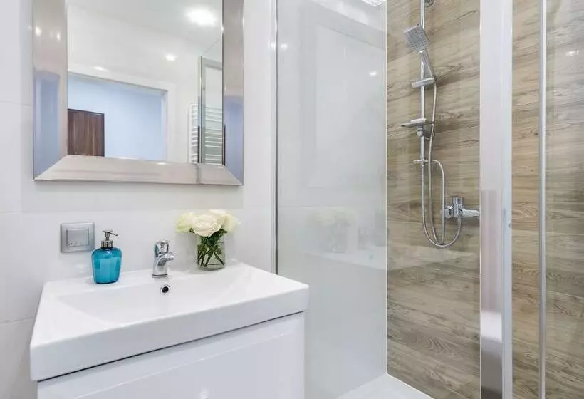 Elite Apartments Cityview Center