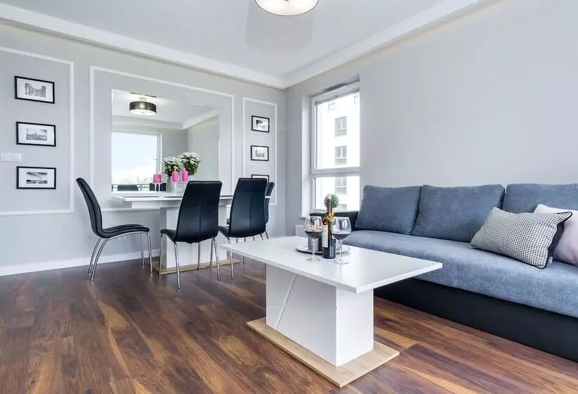 Elite Apartments Cityview Center