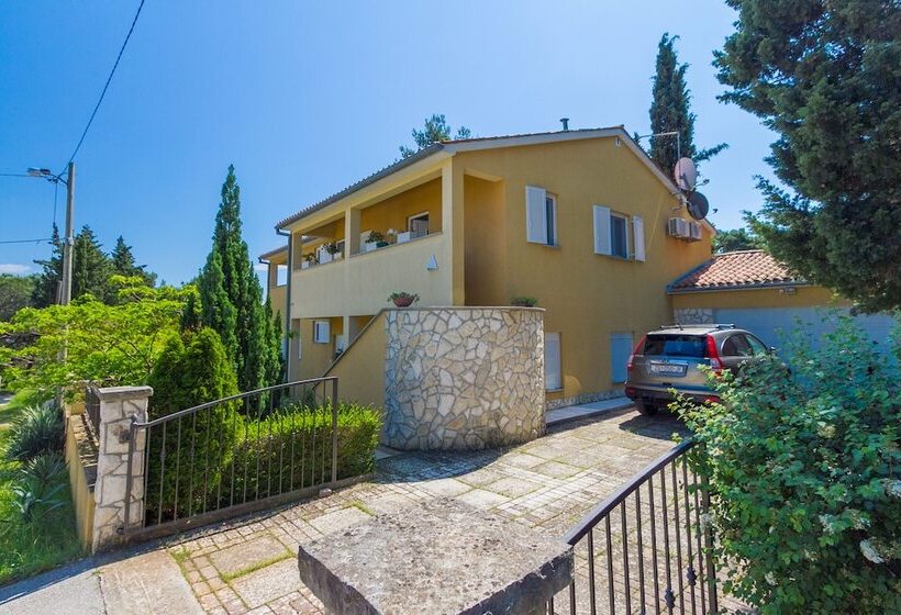 Franulovic Apartments