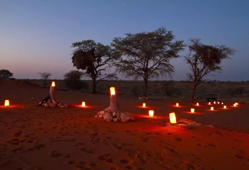 هتل Auob Country Lodge