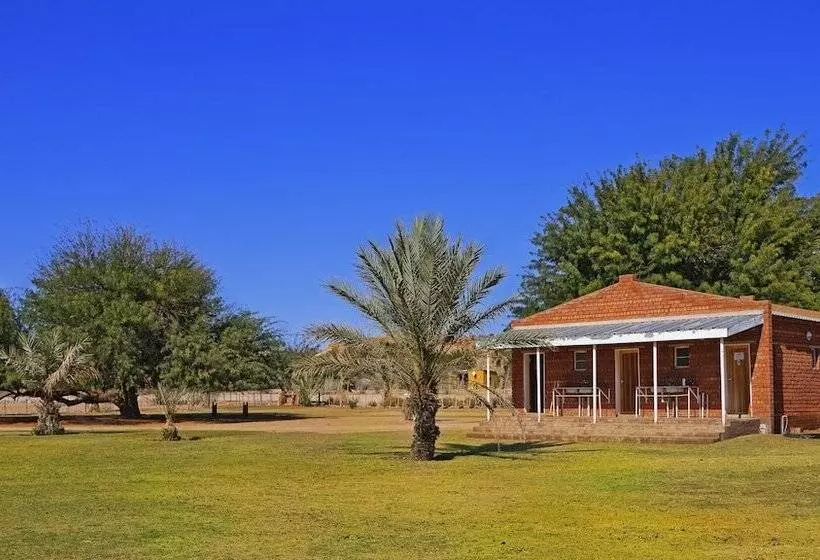 هتل Auob Country Lodge