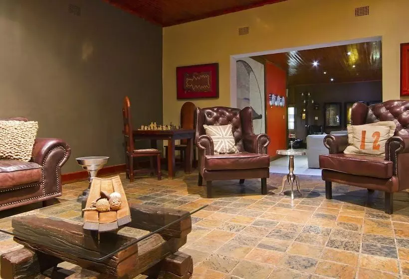 هتل Auob Country Lodge