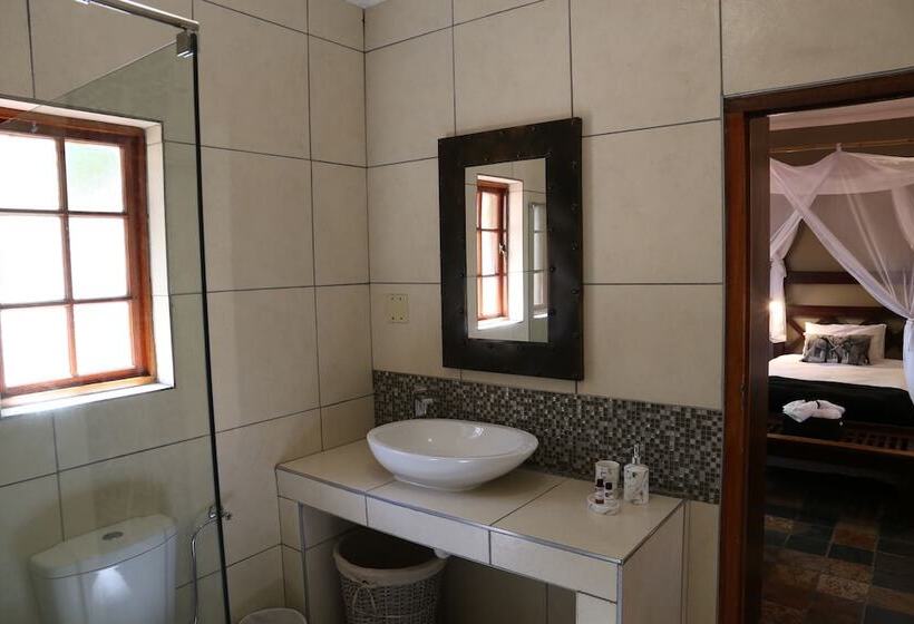 هتل Auob Country Lodge