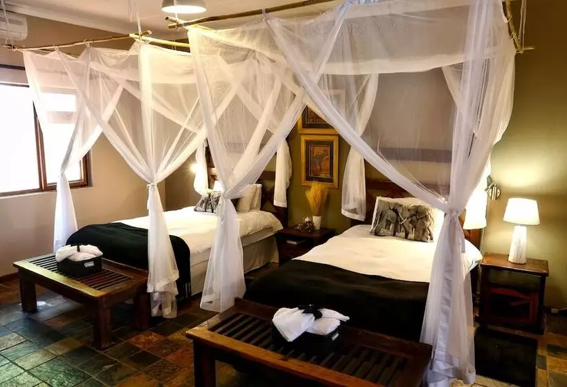 هتل Auob Country Lodge