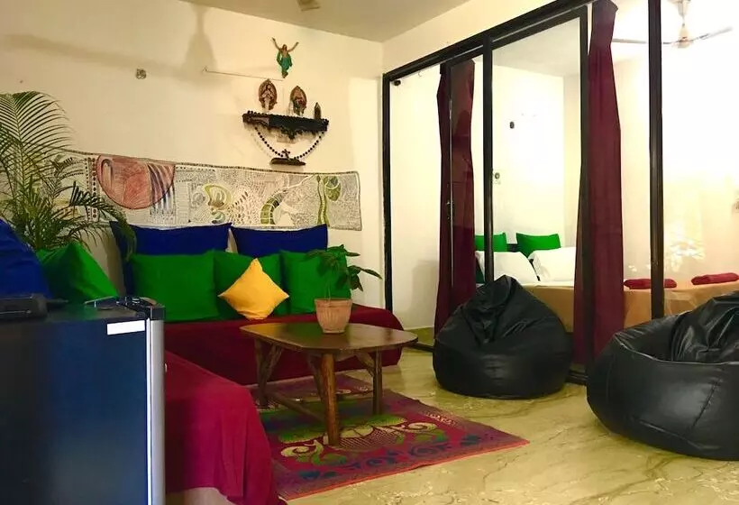 ホテル Crystal Goa