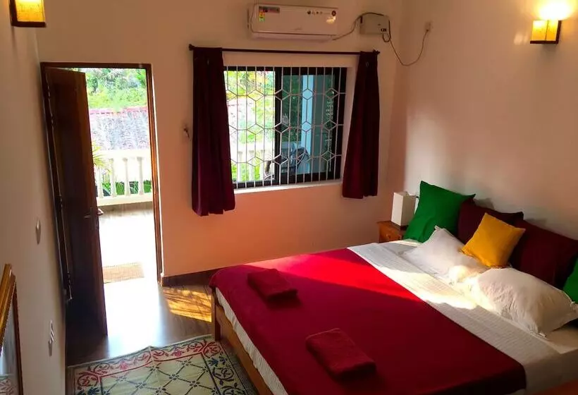 ホテル Crystal Goa