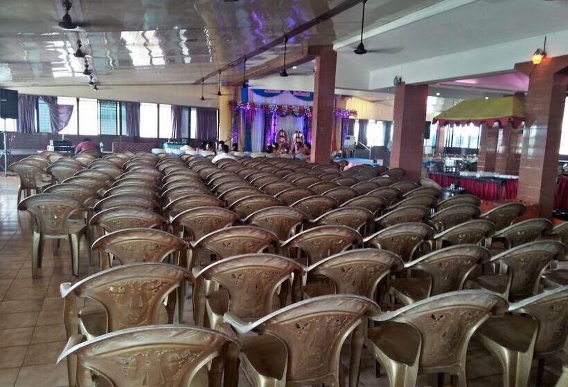 Hotel Pancharatna Paradise