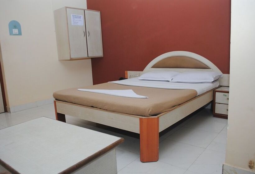 Hotel Pancharatna Paradise