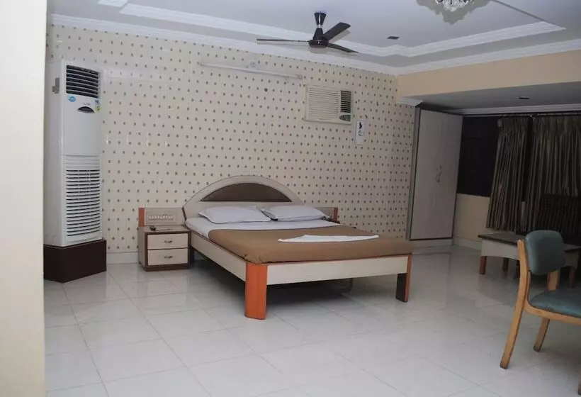 Hotelli Pancharatna Paradise