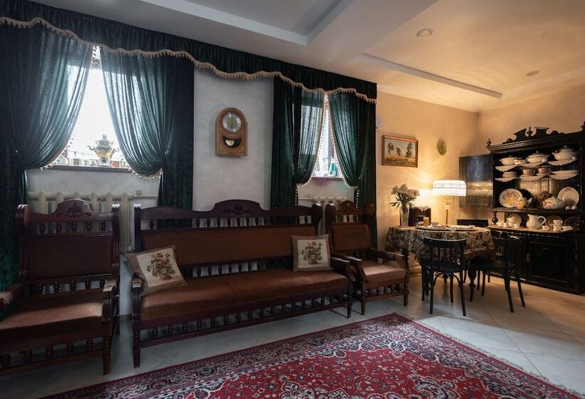 فندق Sovetskaya Themed