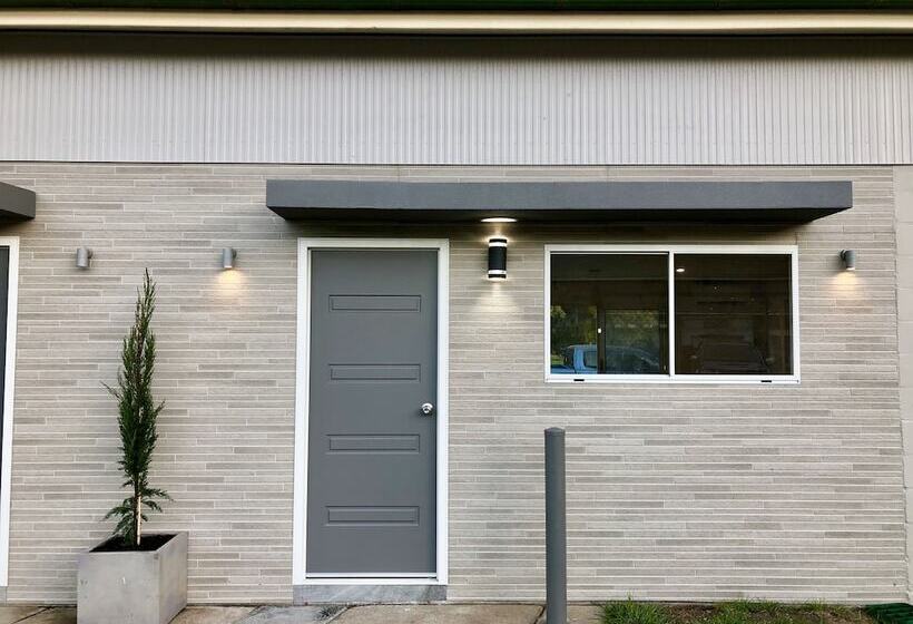 Мотель Gundagai Tourist Suites