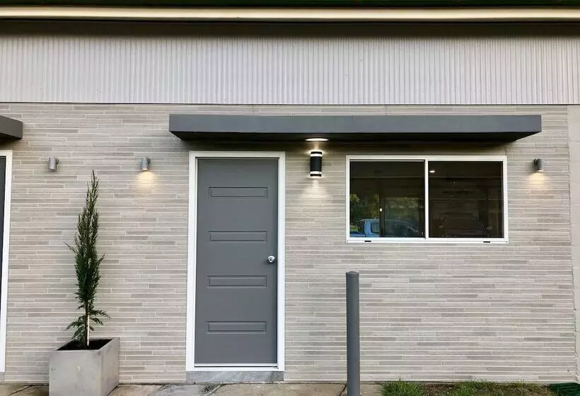 モーテル Gundagai Tourist Suites