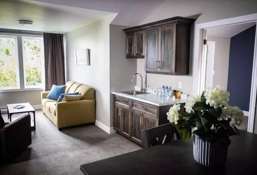 Motelli Newfound Inn & Suites