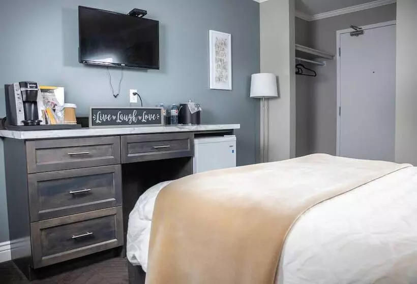 Motelli Newfound Inn & Suites