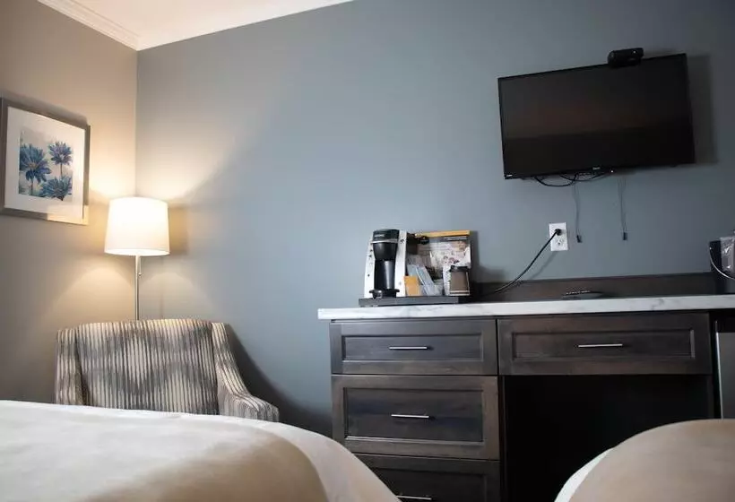 Motelli Newfound Inn & Suites