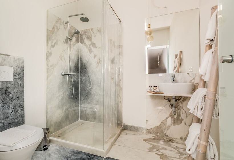 پانسیون Chiado 44