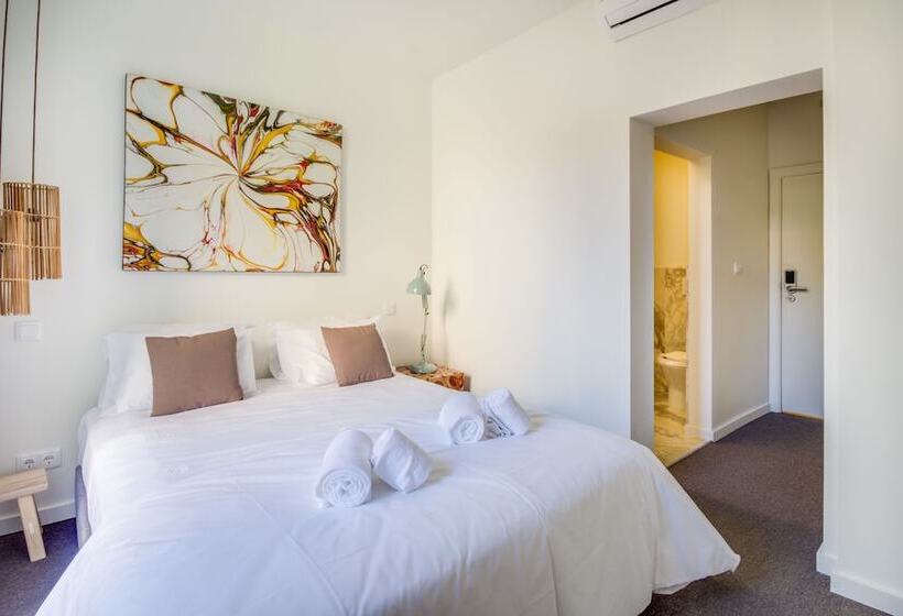 پانسیون Chiado 44