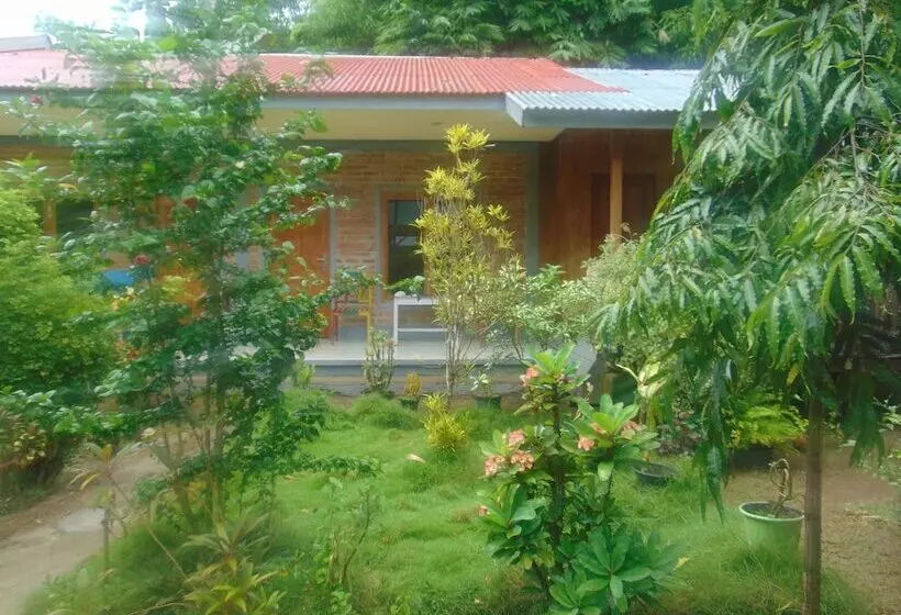 Aamiaismajoitus (B&B) Del Mar Home Stay And Cafe