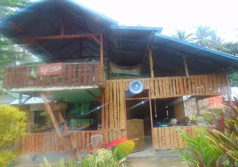 Aamiaismajoitus (B&B) Del Mar Home Stay And Cafe