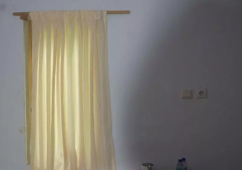 Aamiaismajoitus (B&B) Del Mar Home Stay And Cafe