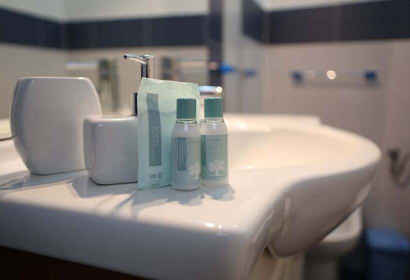 تختخواب و صبحانه Le 3 B