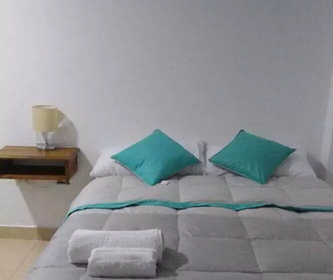 تختخواب و صبحانه Samuel's House