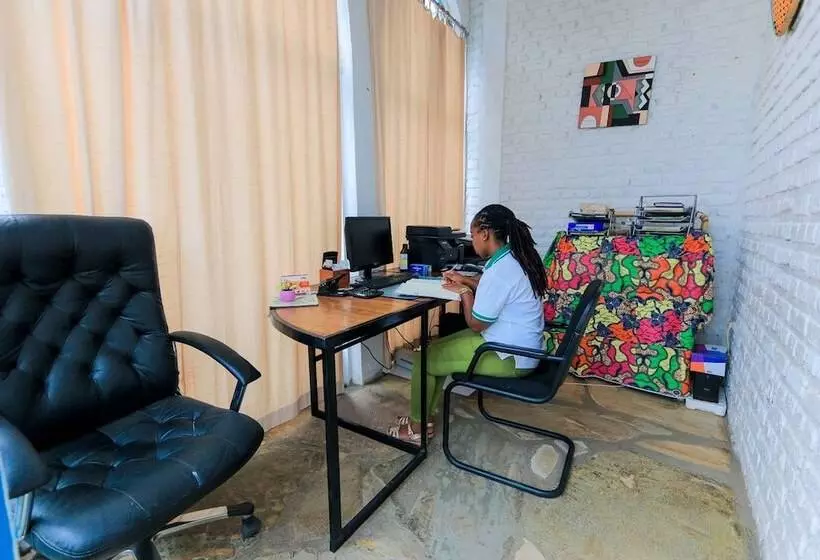 هتل Palm Garden Lodge