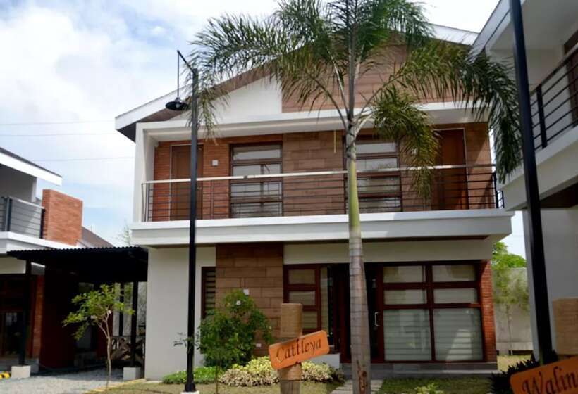 Hotel The Tavern Villas At  Orchid Gardens