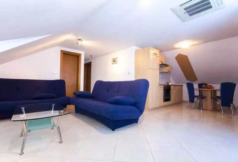 Maretsol Vacation House