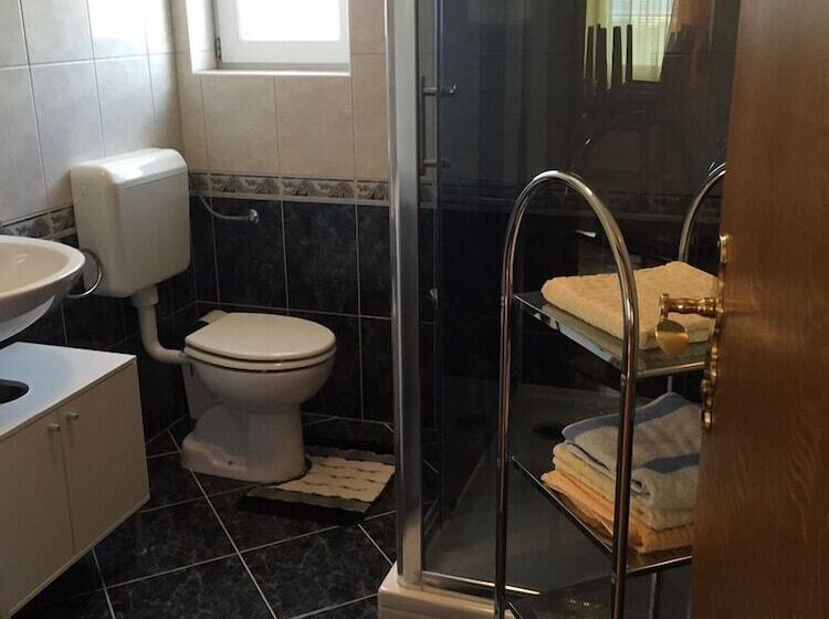 Maretsol Vacation House