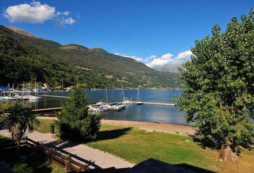 بنسيون Villa Carolina