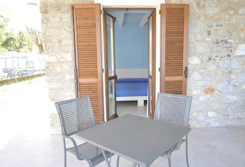 بنسيون Villa Carolina