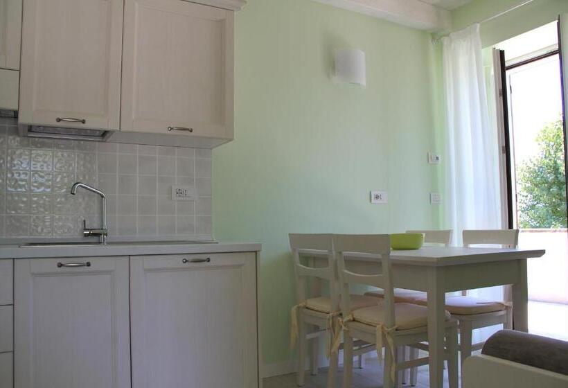 بنسيون Villa Carolina