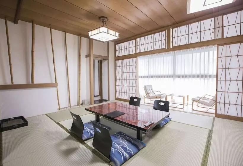 ریوکان Atami Kinomiyanoyu Shogetsu