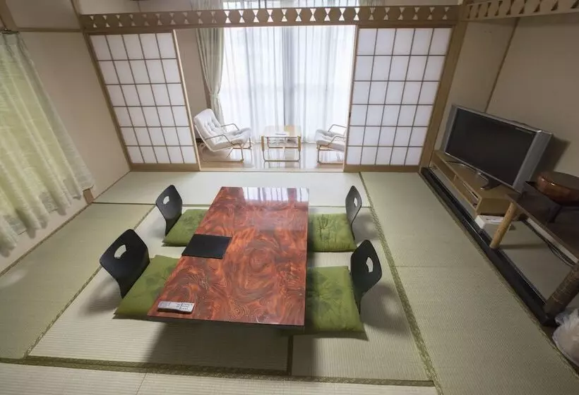 ریوکان Atami Kinomiyanoyu Shogetsu