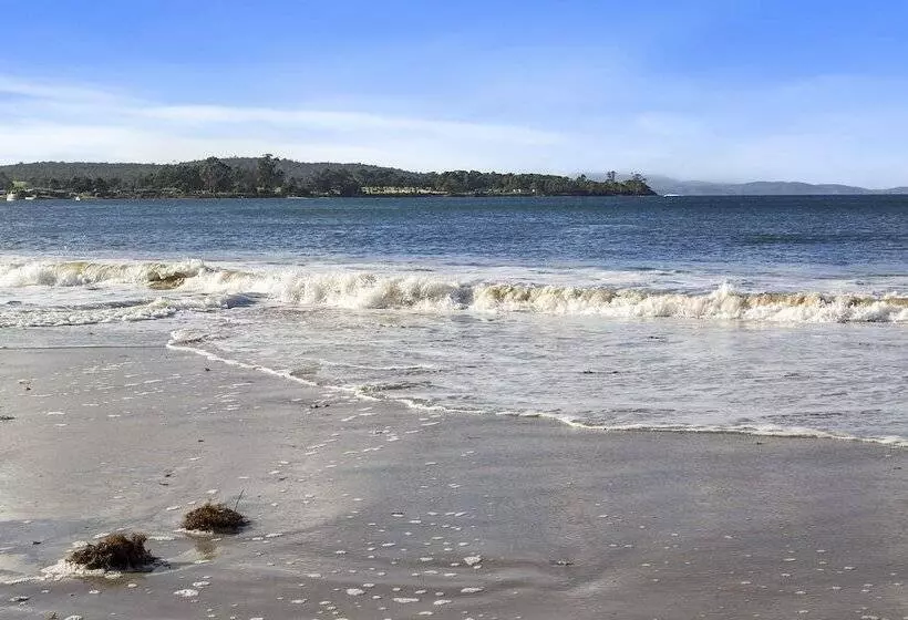 Summertime Beach Cottage