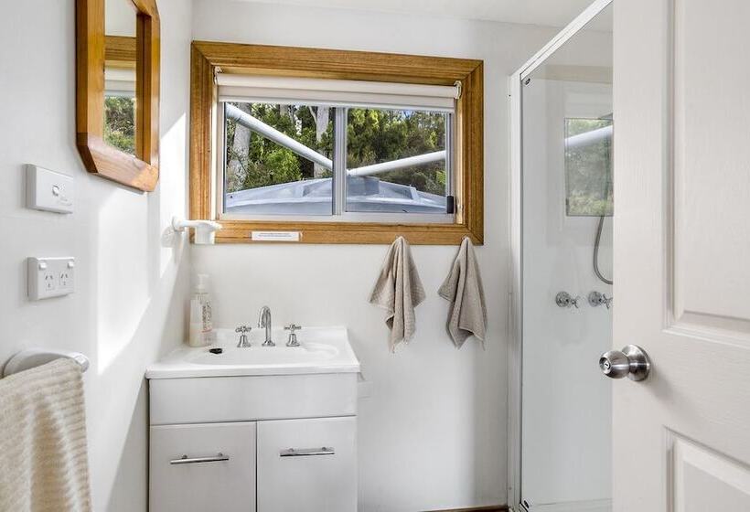 Summertime Beach Cottage