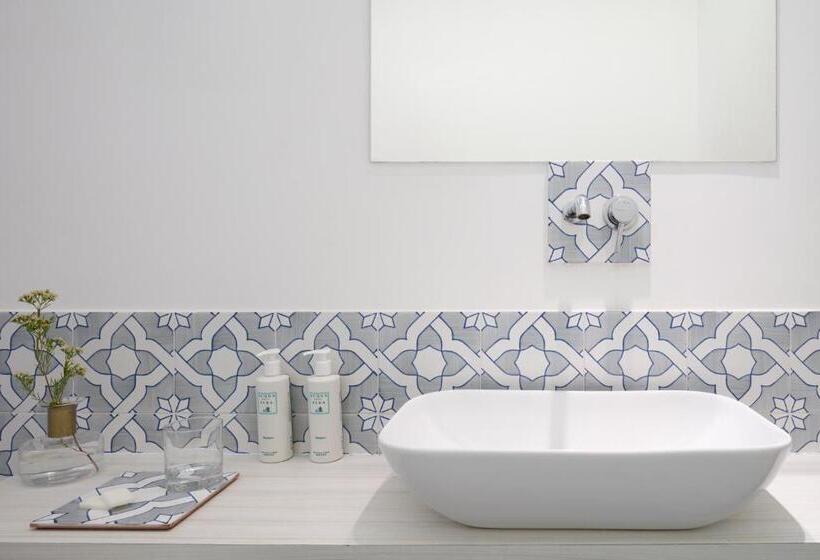 פונדק Domo 20 Hotel & Rooftop