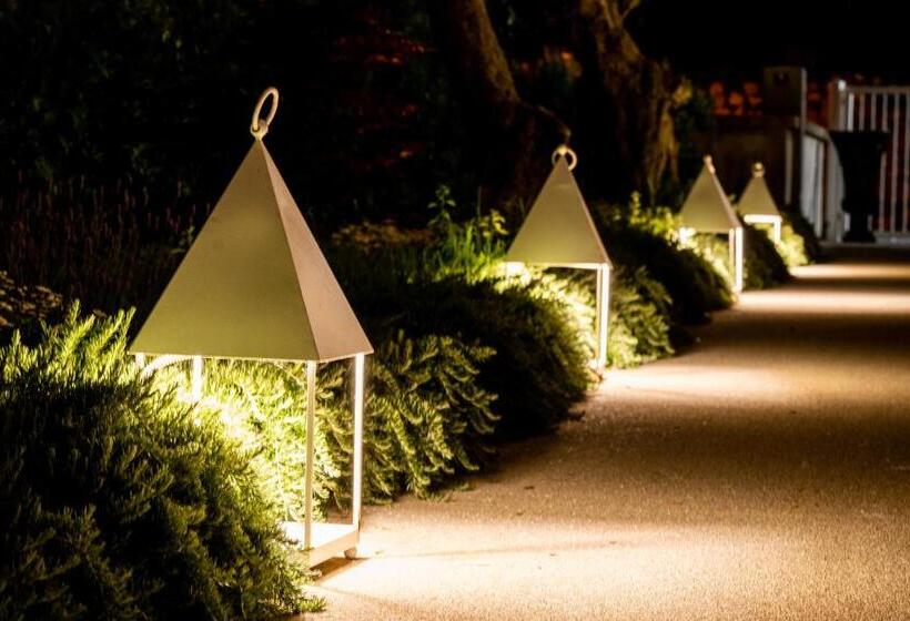 פונדק Domo 20 Hotel & Rooftop