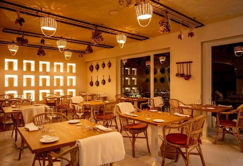 פונדק Domo 20 Hotel & Rooftop