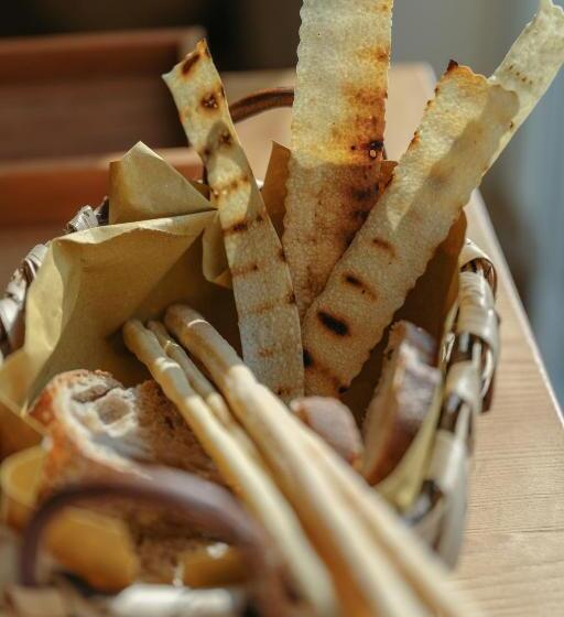 פונדק Domo 20 Hotel & Rooftop