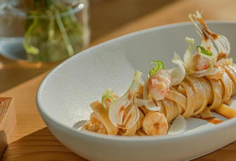 פונדק Domo 20 Hotel & Rooftop