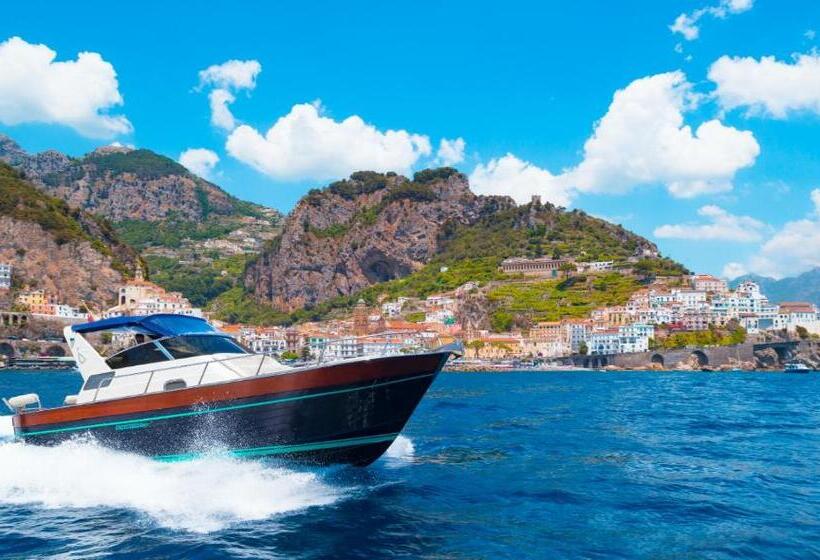 פונדק Domo 20 Hotel & Rooftop