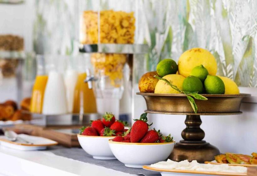 פונדק Domo 20 Hotel & Rooftop