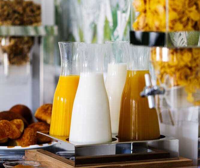 פונדק Domo 20 Hotel & Rooftop