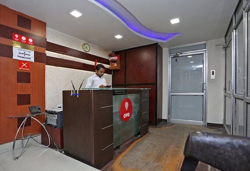 בית מלון כפרי Elevens Inn By Oyo Rooms