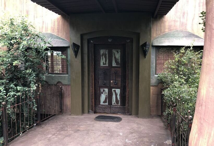 Отель Leopards Rock Bush Boutique