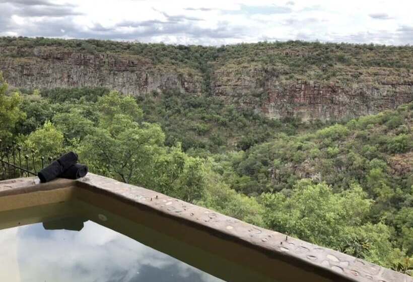 Отель Leopards Rock Bush Boutique