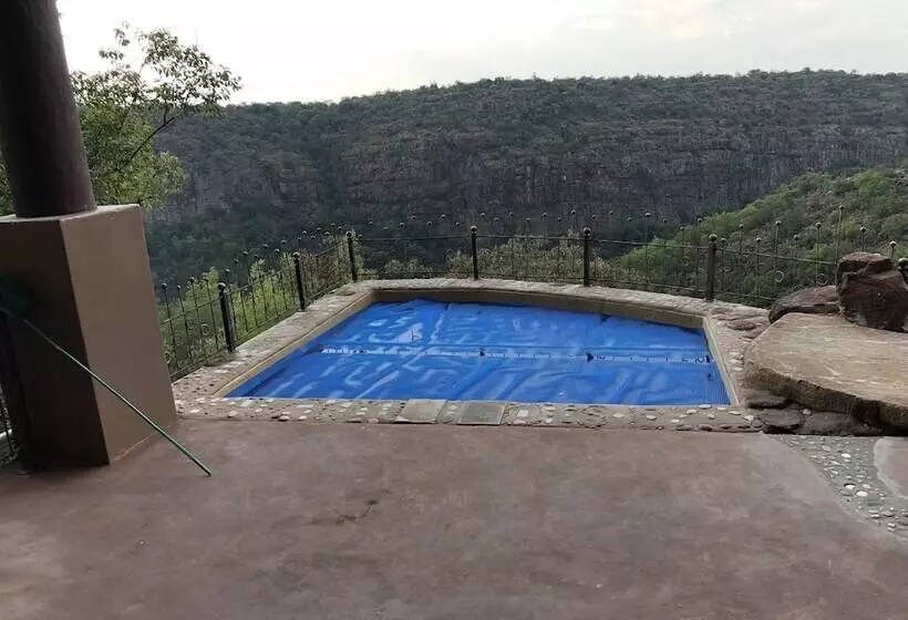 Hotelli Leopards Rock Bush Boutique