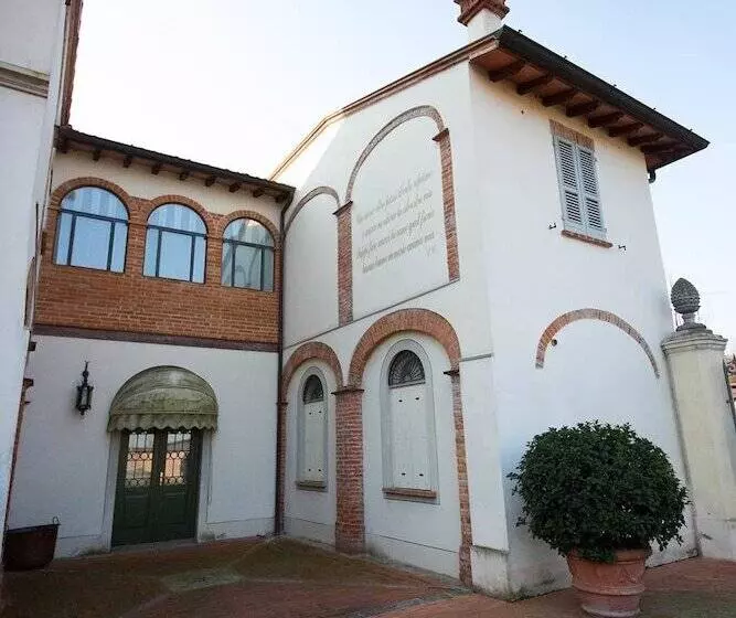 Hotelli Locanda Ca’ Rossa